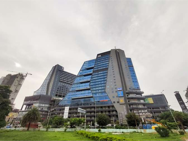 galaxy-blue-sapphire-plaza